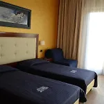 弗洛拉酒店 酒店 3*