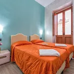 Flora Otel
