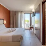 弗洛拉酒店 3*