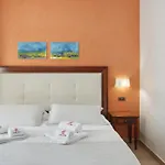 弗洛拉酒店 诺托