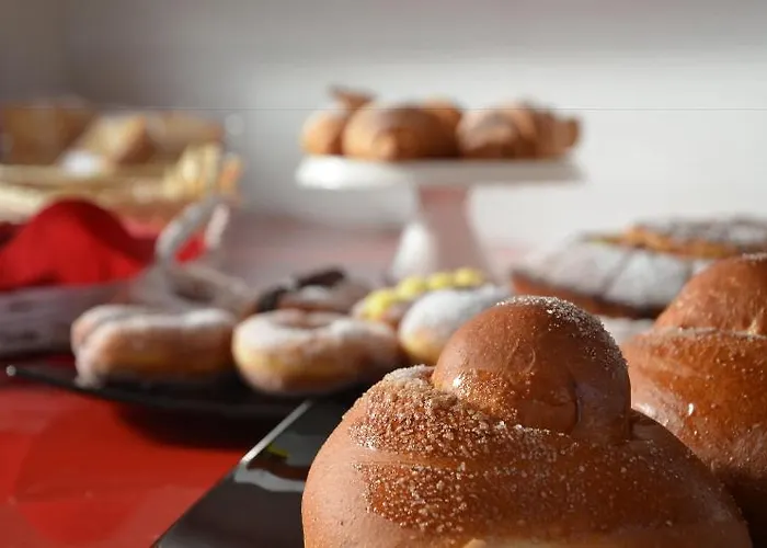 弗洛拉酒店 酒店 诺托