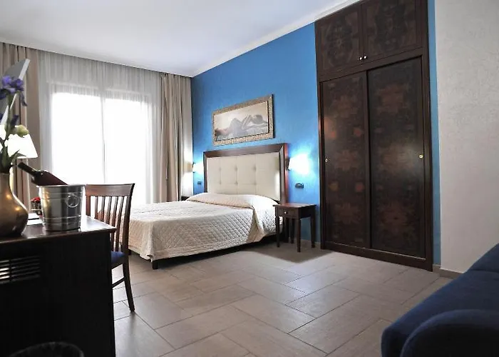 弗洛拉酒店 酒店