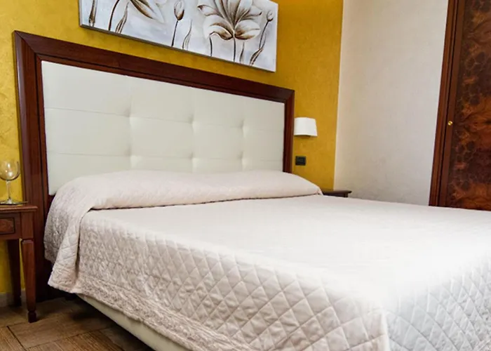 弗洛拉酒店 诺托