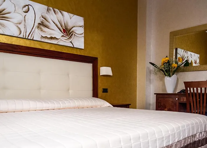 弗洛拉酒店 酒店 诺托