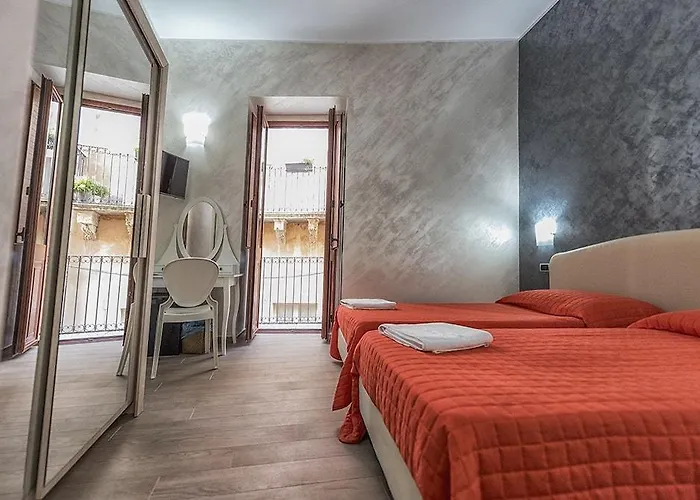 弗洛拉酒店 诺托