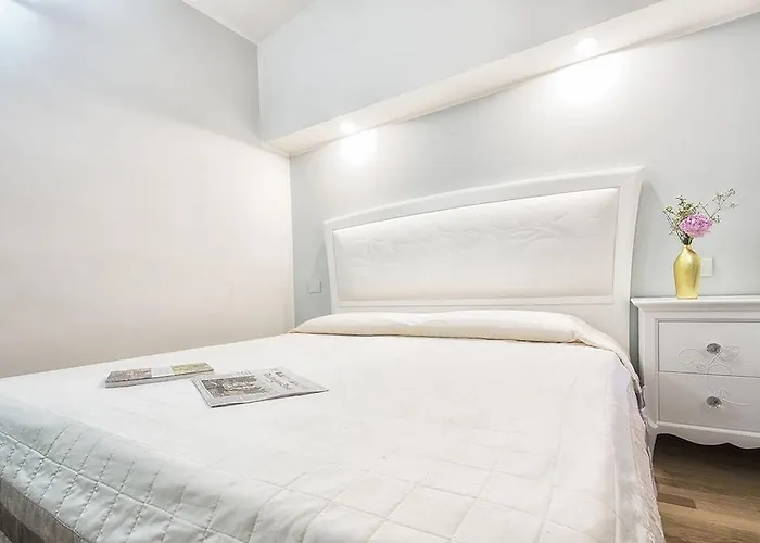 弗洛拉酒店 诺托