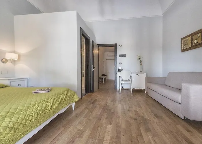 酒店 弗洛拉酒店 3*