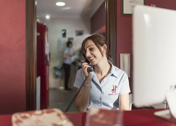 弗洛拉酒店 酒店 诺托