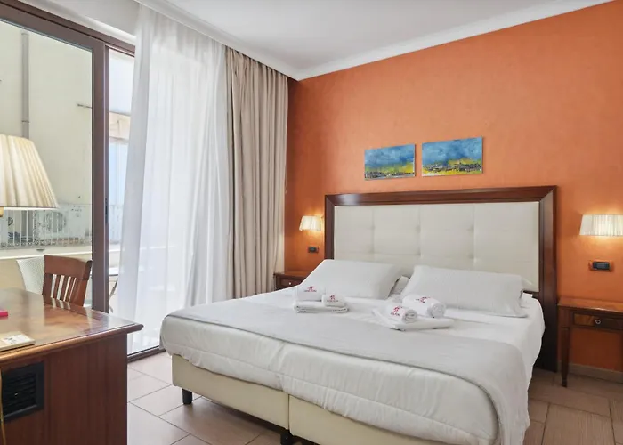 酒店 弗洛拉酒店 3*