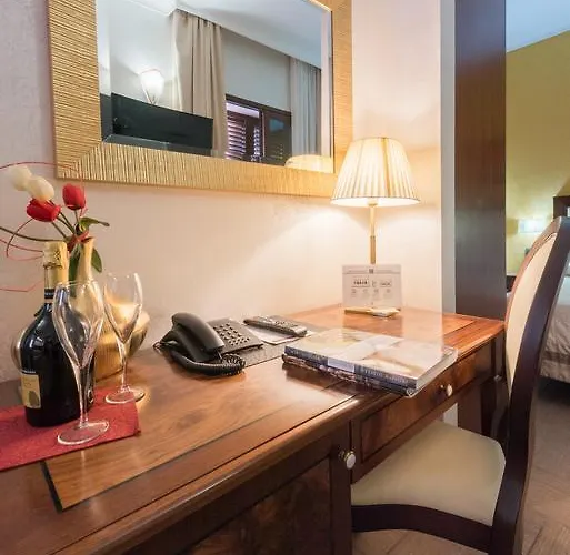 酒店 弗洛拉酒店 诺托